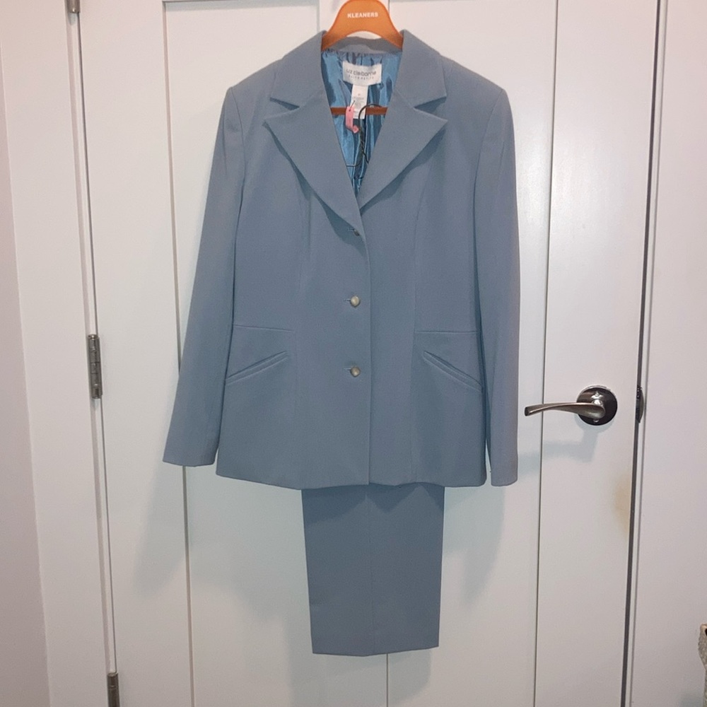 Petite light blue pant suit. Liz Claiborne.